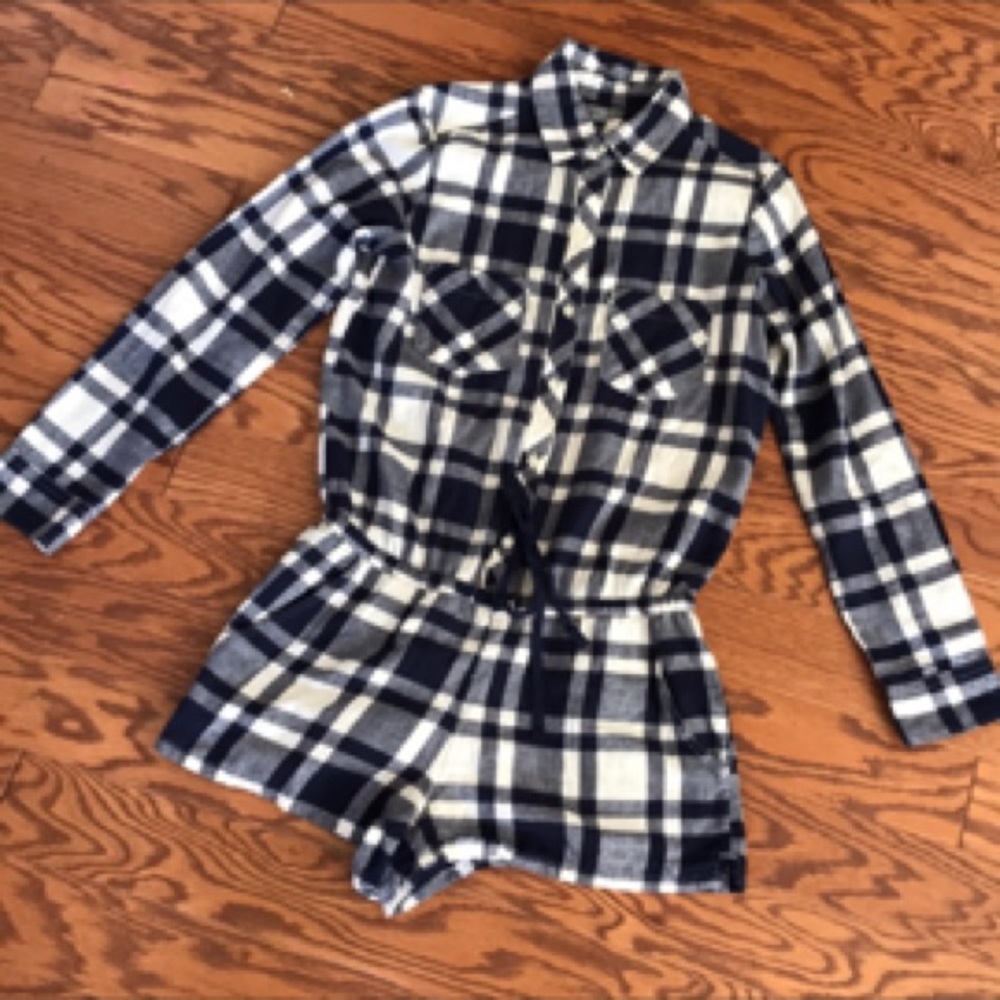 Aerie Flannel Long Sleeve Romper Sz S
